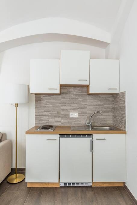 Free Parking I 500 Mbit Wifi I Kingsize Bed Appartement Wenen Buitenkant foto
