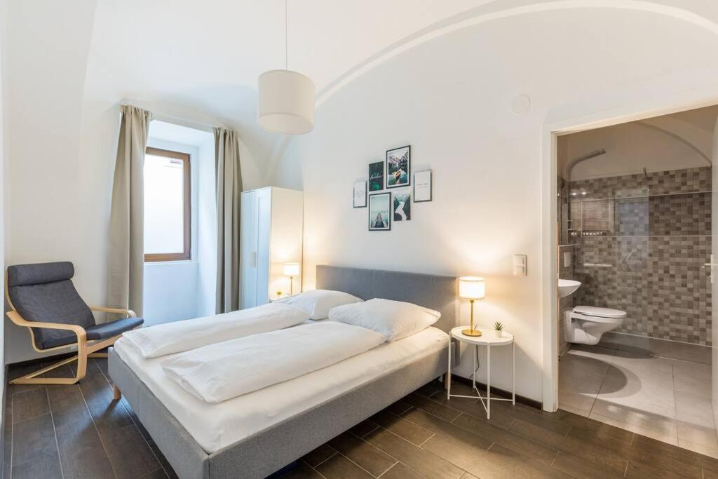 Free Parking I 500 Mbit Wifi I Kingsize Bed Appartement Wenen Buitenkant foto