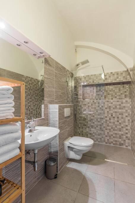 Free Parking I 500 Mbit Wifi I Kingsize Bed Appartement Wenen Buitenkant foto
