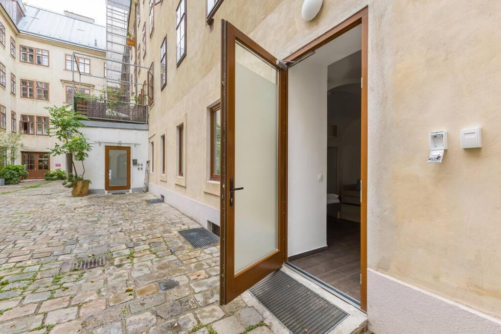 Free Parking I 500 Mbit Wifi I Kingsize Bed Appartement Wenen Buitenkant foto